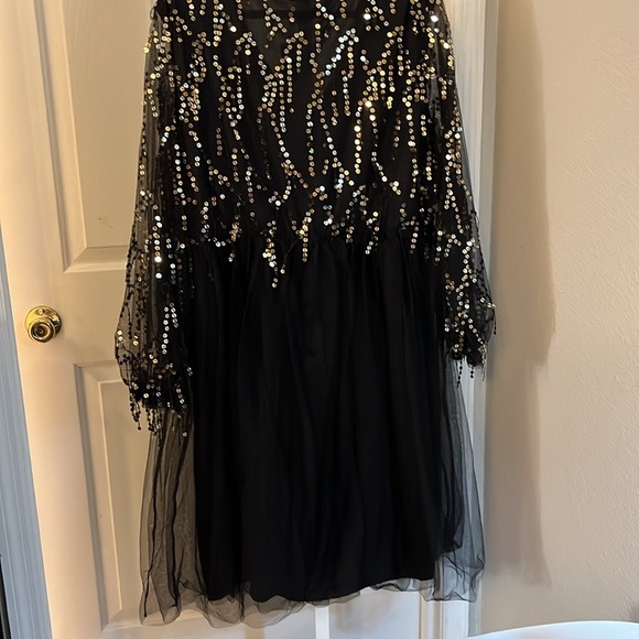 NWT BloomChic Sequim Mesh Patchwork Tassle Midi Dress - Picture 4 of 4